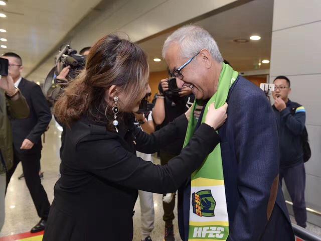 亚洲成在人