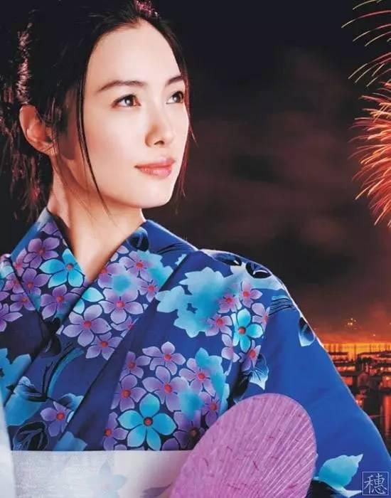 女女女